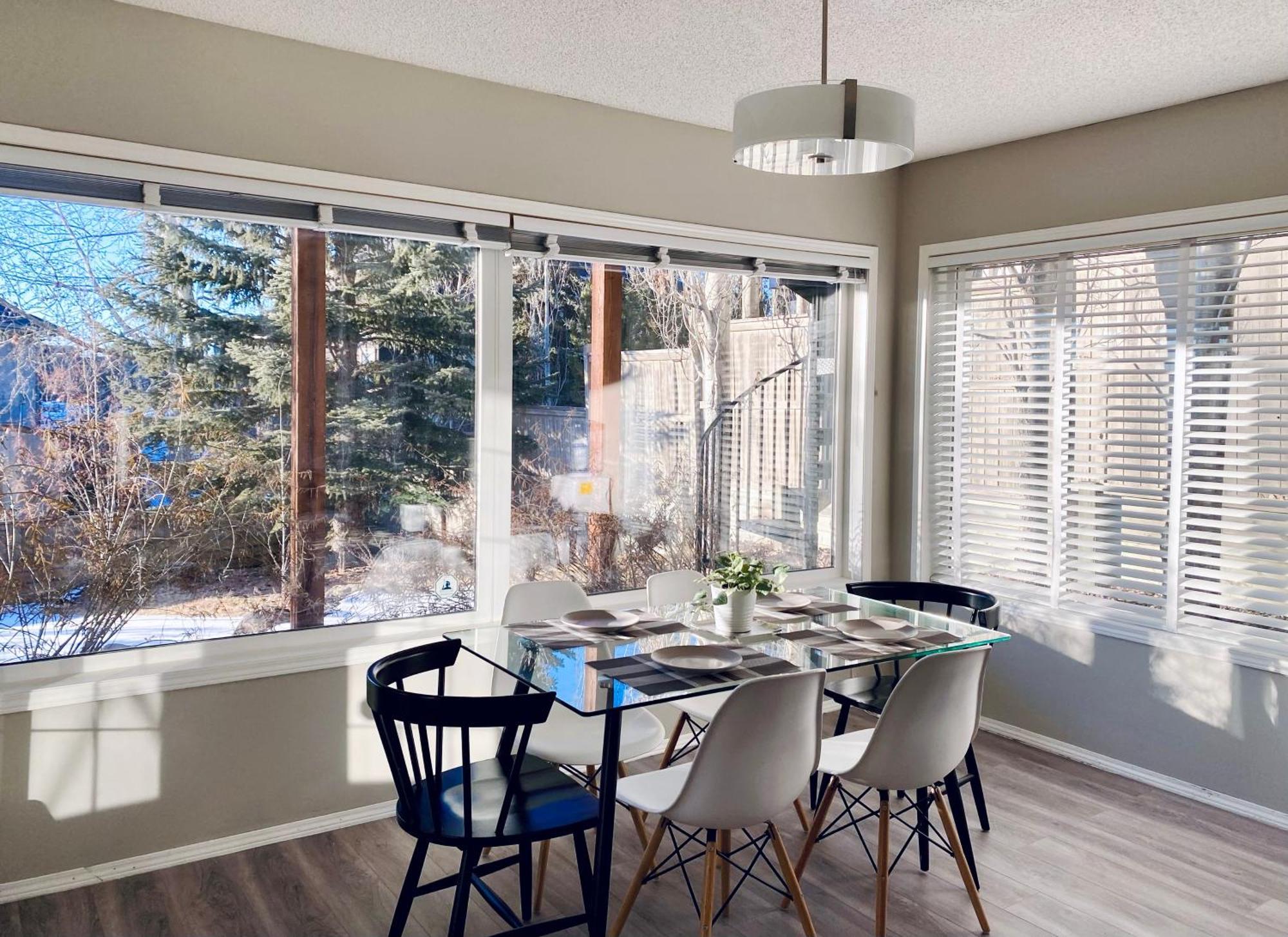YYC Private, Spacious, & Bright Home מראה חיצוני תמונה